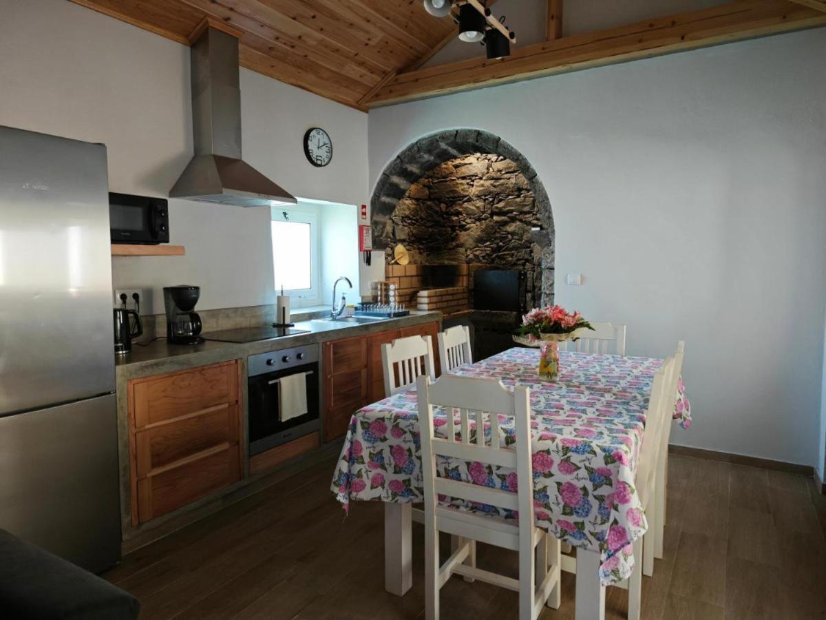 Вилла Casa Da Marta Нордешти Экстерьер фото