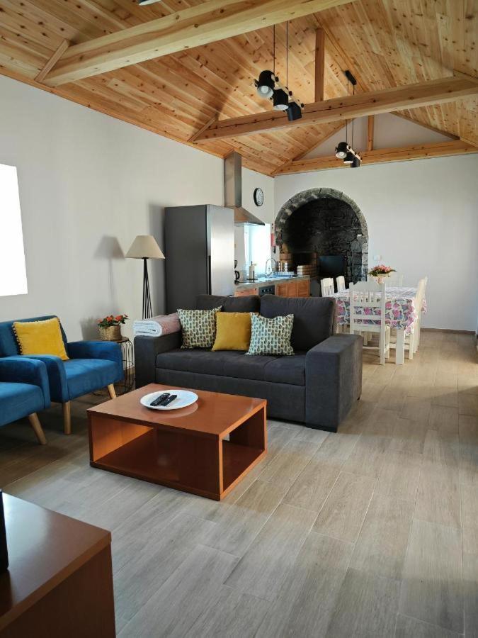 Вилла Casa Da Marta Нордешти Экстерьер фото
