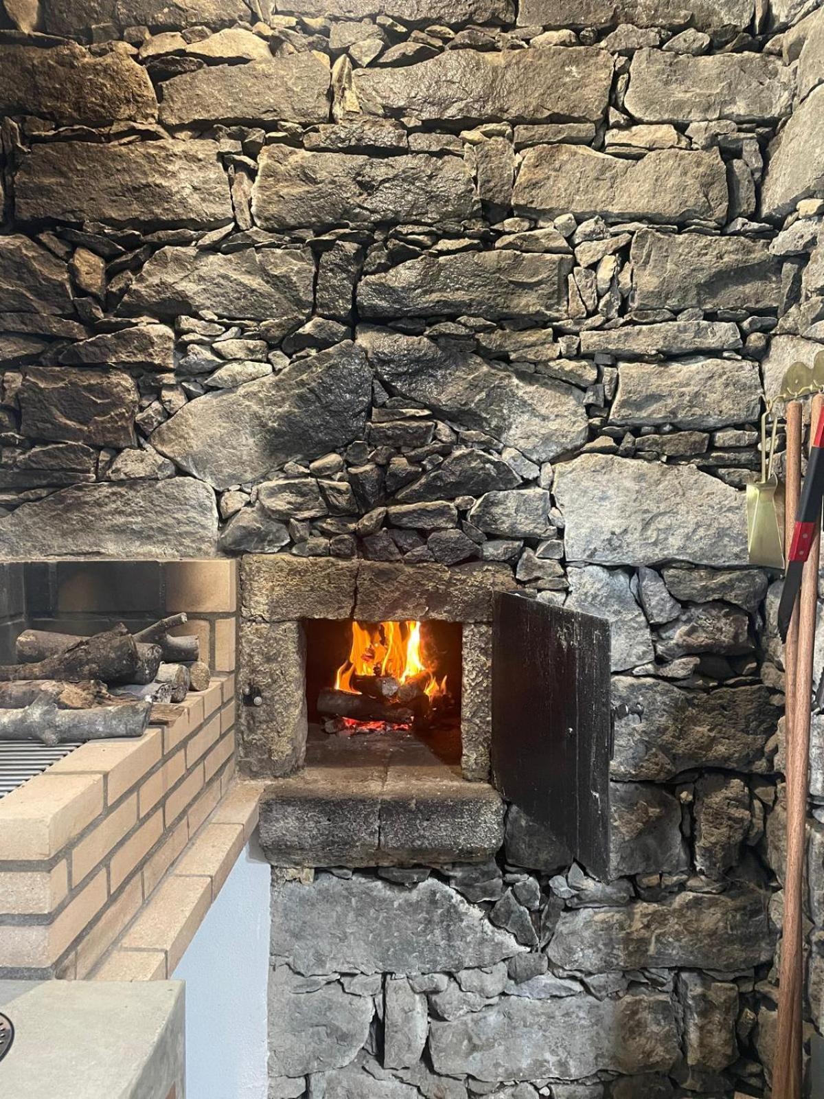 Вилла Casa Da Marta Нордешти Экстерьер фото